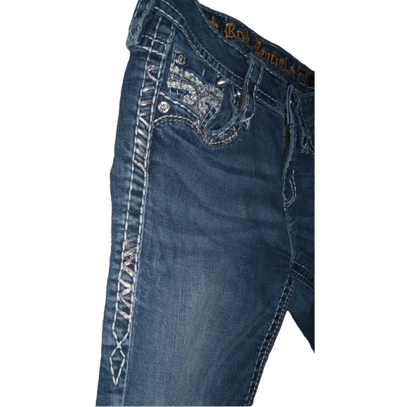 Rock Revival Sukara Straight Leg Metallic Embroidered Bling Buckle Short Length - Picture 6 of 13